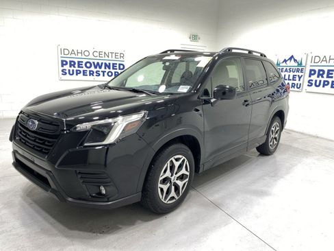 Used 2024 Subaru Forester Premium AWD/4WD image 4
