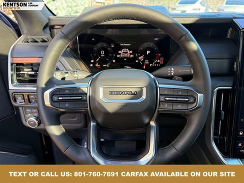 Used 2025 GMC Yukon Denali w/ Sun & Power Step Package image 16