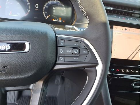 New 2026 Jeep Grand Cherokee Limited AWD/4WD image 22