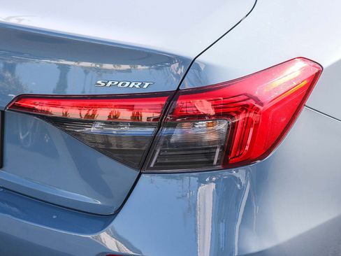 Used 2022 Honda Civic Sport image 10