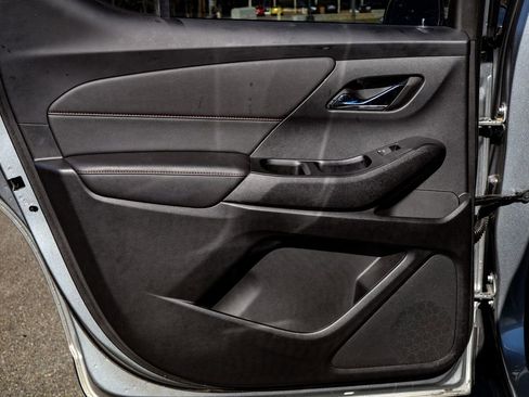 Certified 2023 Chevrolet Traverse RS image 41