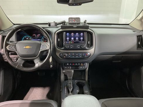 Used 2019 Chevrolet Colorado Z71 AWD/4WD image 6