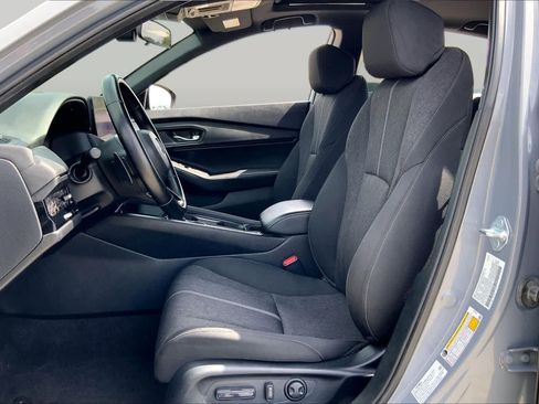 Used 2024 Honda Accord Sport image 8