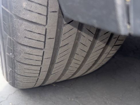 Used 2023 Volkswagen Atlas Cross Sport SE w/ Black Wheel Package image 18