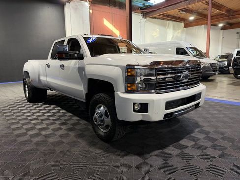 Used 2016 Chevrolet Silverado 3500 High Country w/ Duramax Plus Package image 6