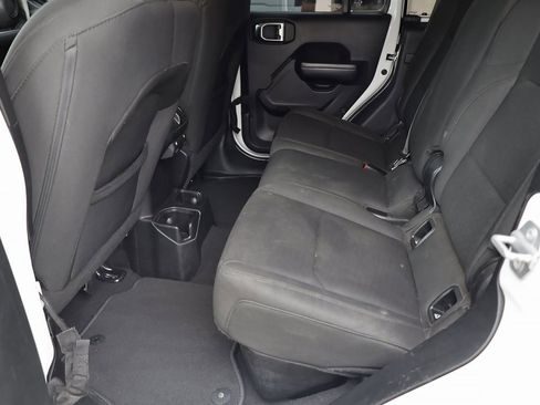 Used 2020 Jeep Gladiator Sport w/ Quick Order Package 24S image 17