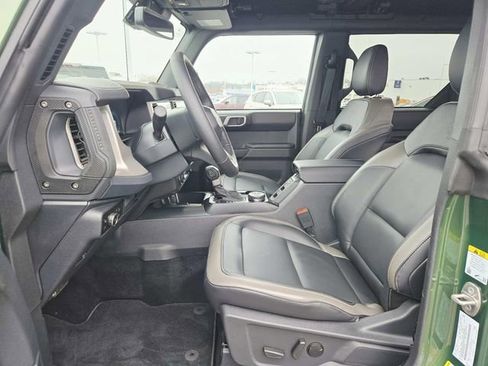 Used 2025 Ford Bronco Outer Banks image 8