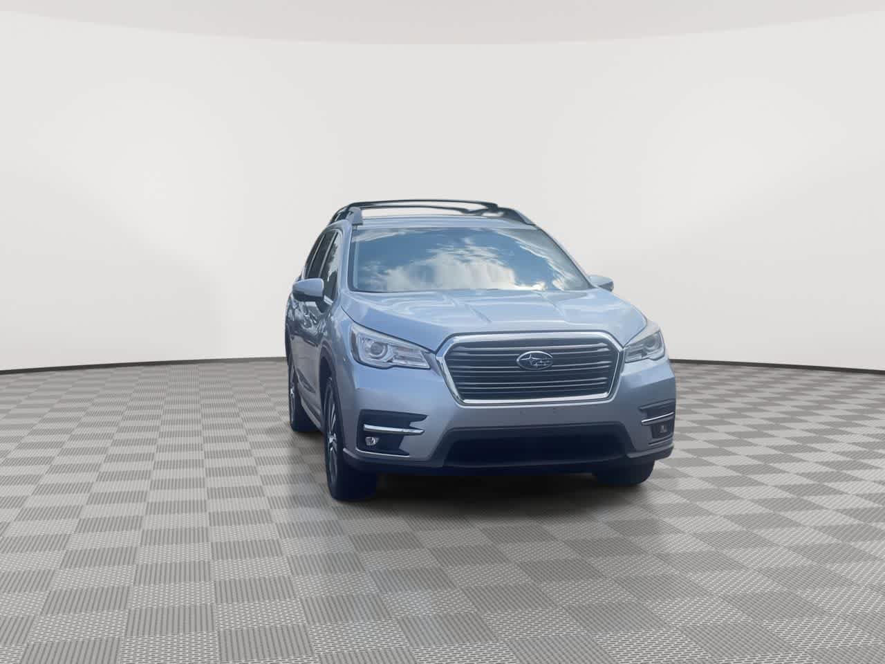 Used 2019 Subaru Ascent Limited w/ Popular Package #3 AWD/4WD image 3