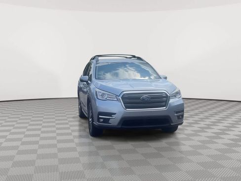 Used 2019 Subaru Ascent Limited w/ Popular Package #3 AWD/4WD image 3