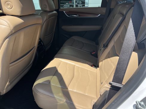 Used 2017 Cadillac XT5 Platinum w/ Driver Assist Package image 13