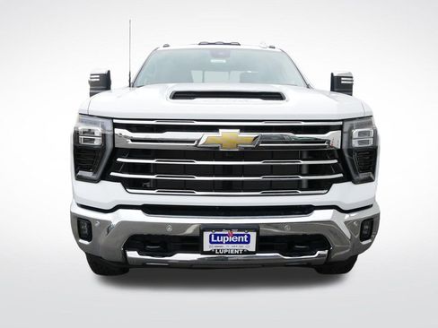 New 2026 Chevrolet Silverado 2500 LTZ w/ LTZ Premium Package AWD/4WD image 12