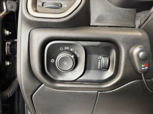 Used 2021 RAM 2500 Tradesman image 23