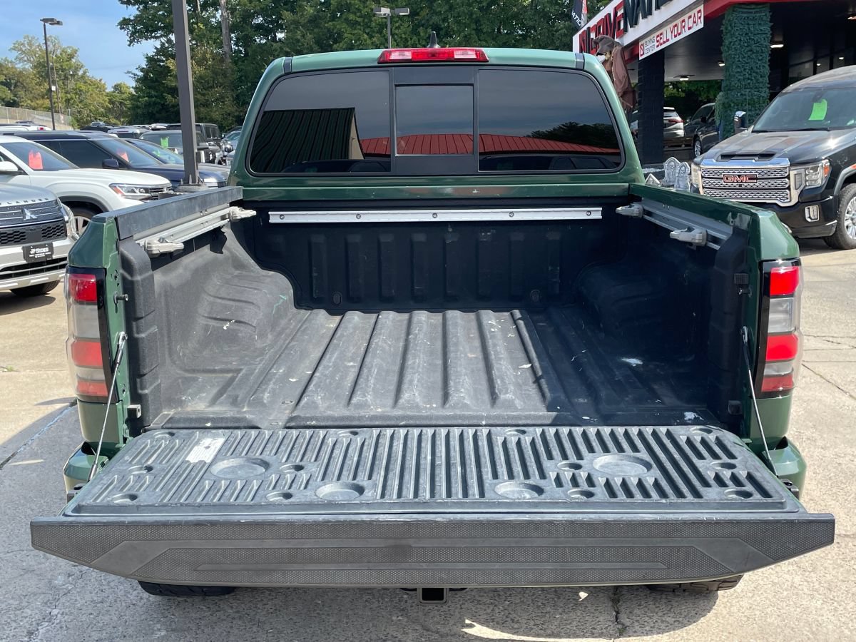 Used 2022 Nissan Frontier Pro-X RWD image 9