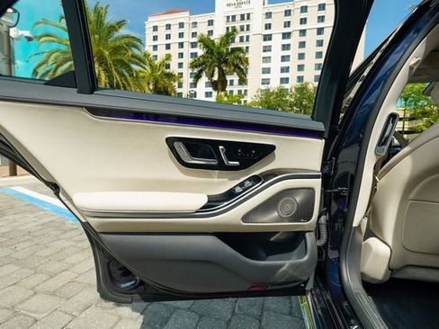 Used 2023 Mercedes-Benz S 500 4MATIC w/ AMG Line image 71