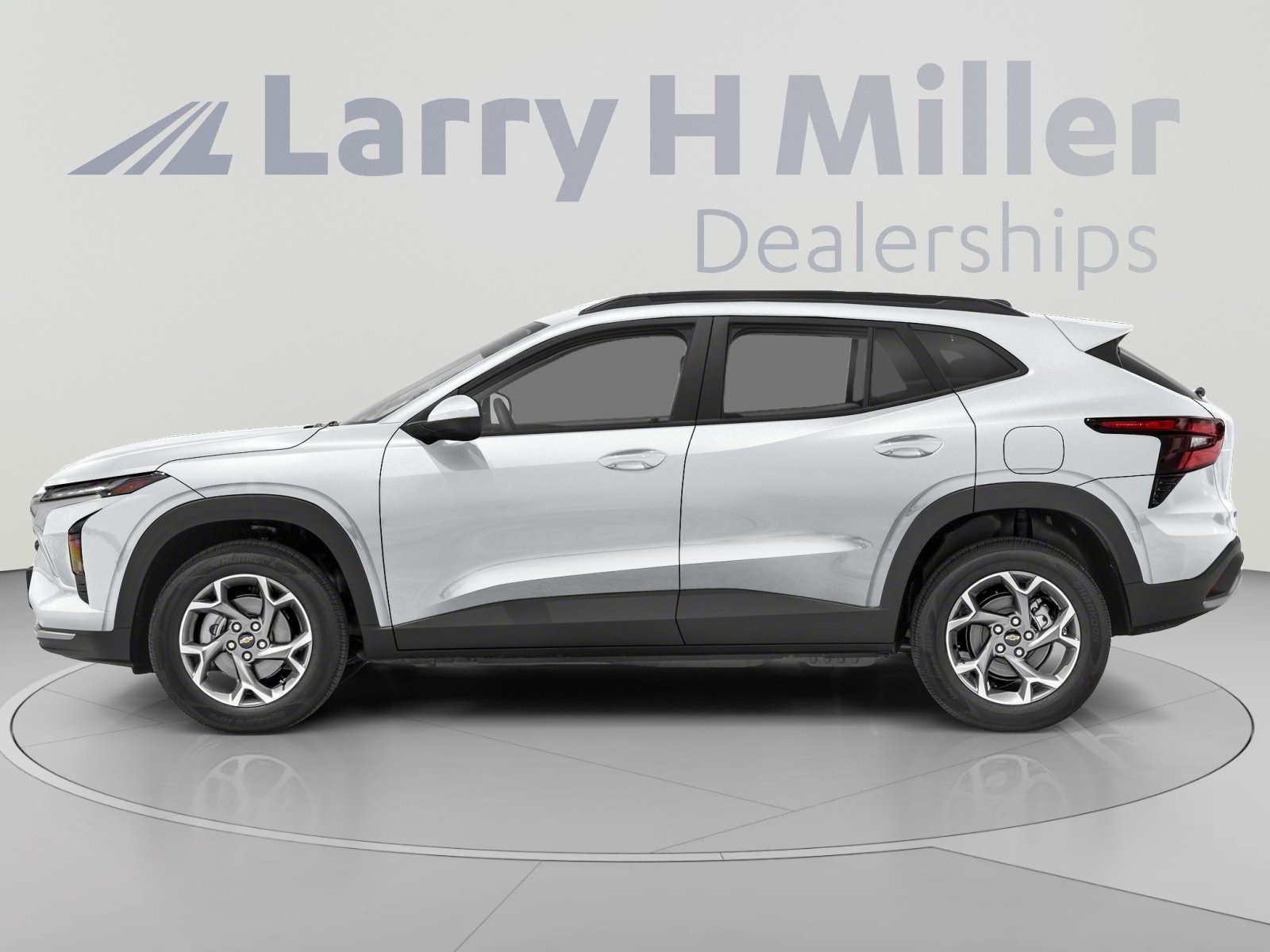Used 2025 Chevrolet Trax RS w/ Driver Confidence Package FWD image 3