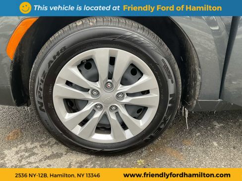 Used 2025 Kia Soul LX image 42