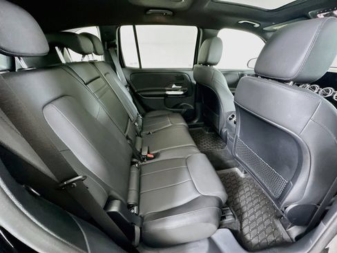 Certified 2024 Mercedes-Benz GLB 250 image 28