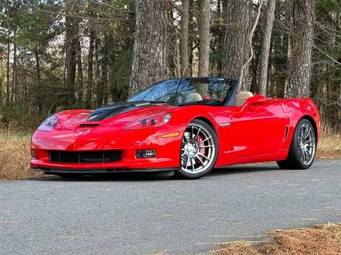 Used 2012 Chevrolet Corvette Grand Sport w/ 3LT Preferred Equipment Group image 11