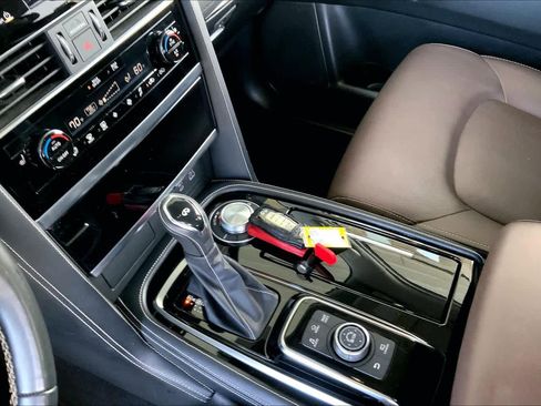 Used 2023 INFINITI QX80 Premium Select w/ Cargo Package image 17