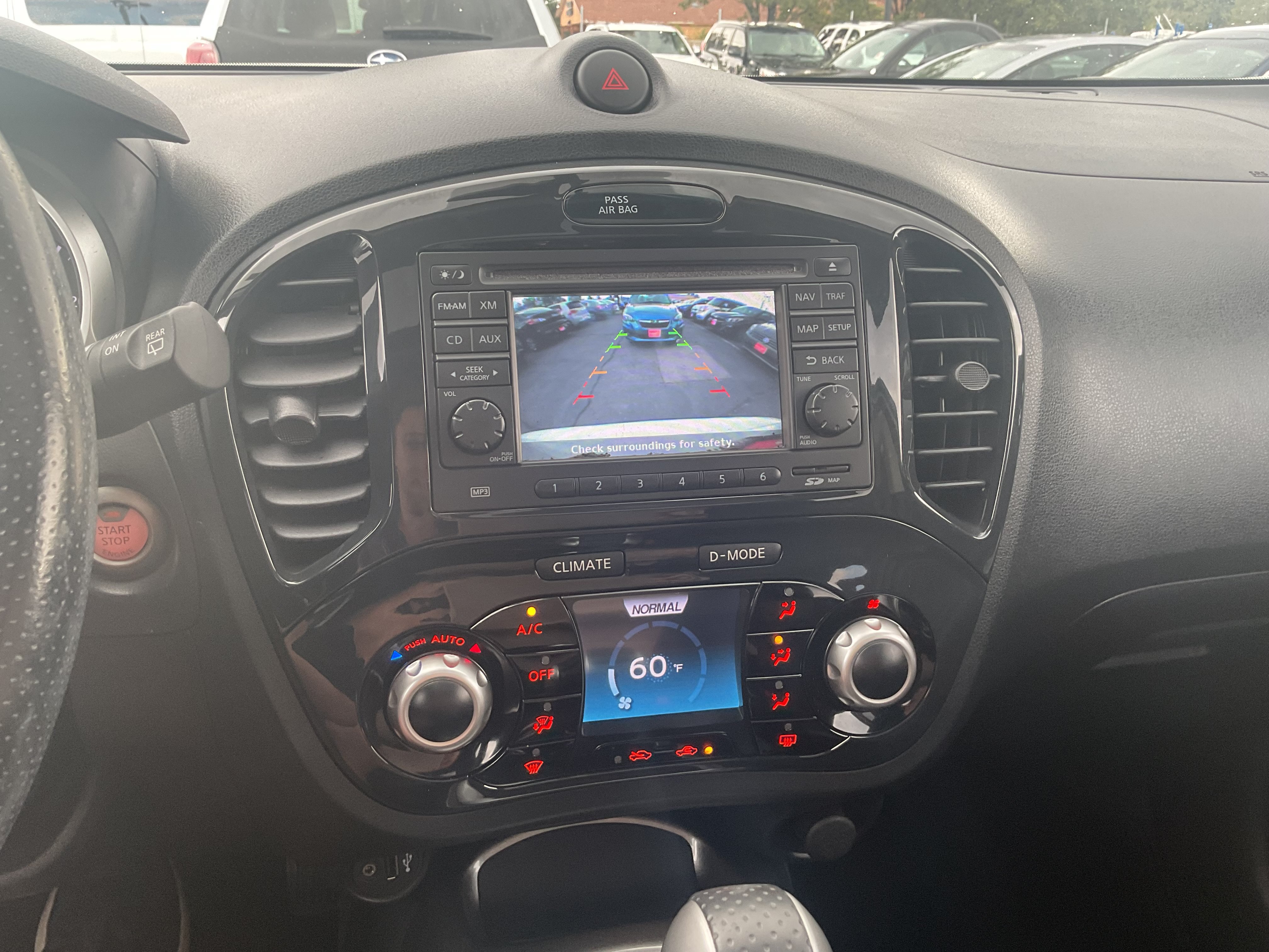 Used 2012 Nissan Juke SL AWD/4WD image 12