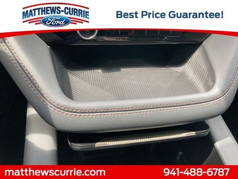 New 2025 Ford Explorer Active image 22