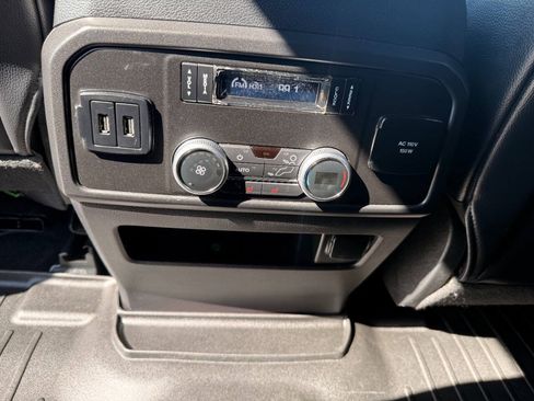 Used 2019 Ford Expedition Max Limited RWD image 18