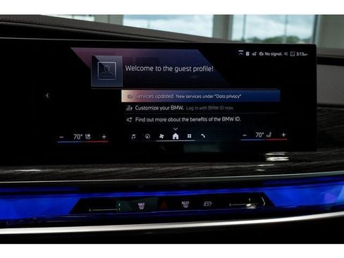 Used 2025 BMW i7 eDrive50 w/ Premium Package image 72