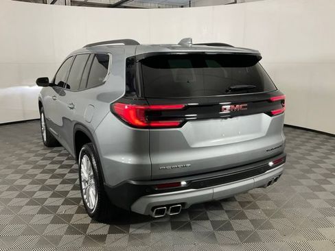 Used 2025 GMC Acadia Elevation w/ Elevation Premium Package FWD image 4