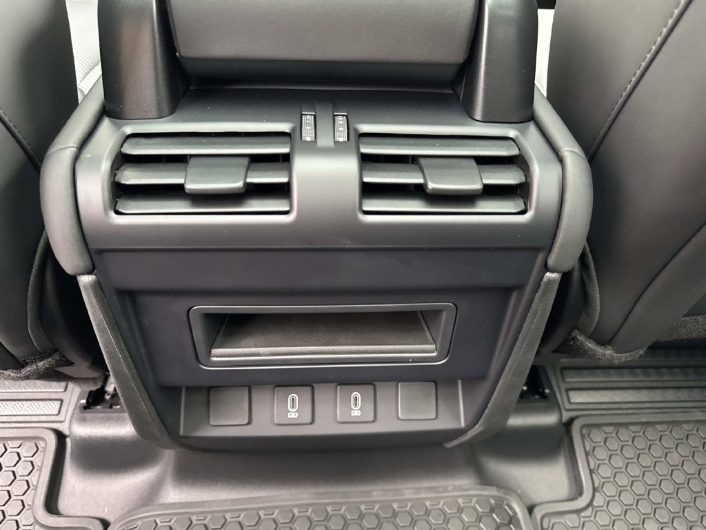 New 2026 Land Rover Defender 110 S AWD/4WD image 16