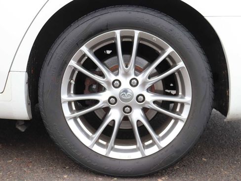 Used 2010 INFINITI G37 x w/ Premium Pkg image 9
