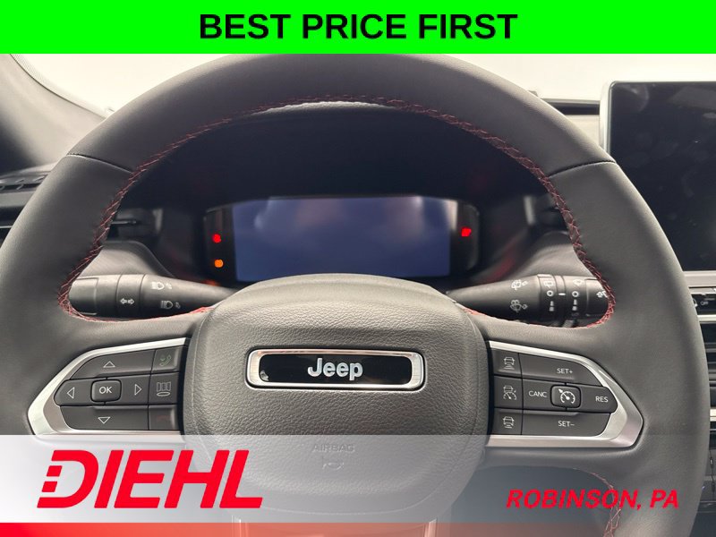 New 2026 Jeep Compass Trailhawk w/ Sun, Sound & Navigation Group AWD/4WD image 24
