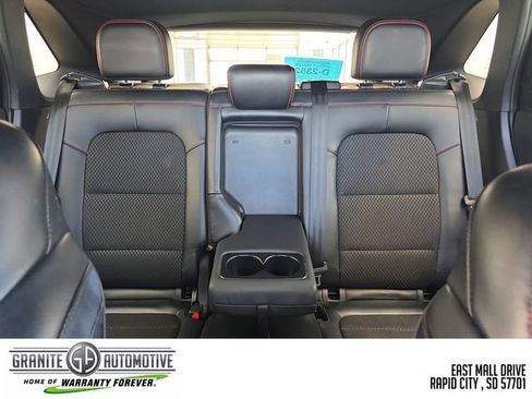 Used 2025 Ford Escape ST-Line Select AWD/4WD image 37