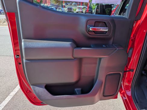 Used 2022 Chevrolet Silverado 1500 Custom Trail Boss w/ Safety Confidence Package AWD/4WD image 28