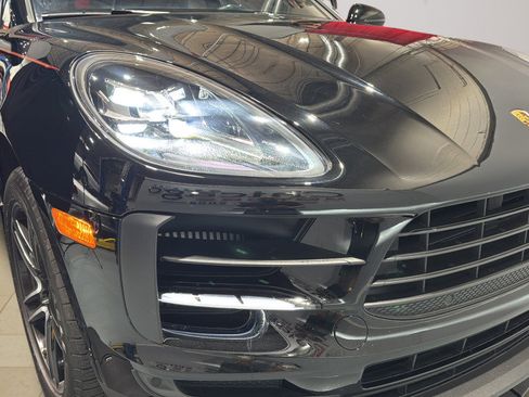 Used 2021 Porsche Macan S AWD/4WD image 36