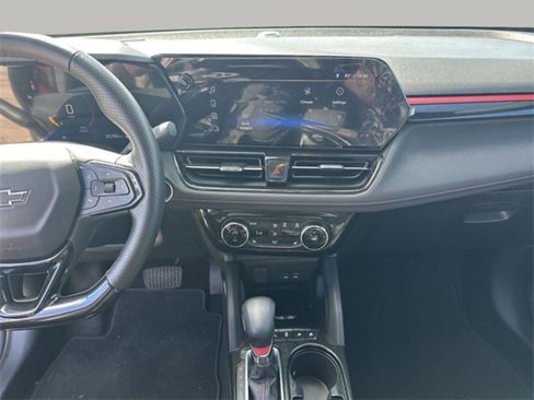 Used 2024 Chevrolet TrailBlazer RS w/ Convenience Package image 25