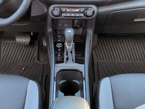 Certified 2023 Nissan Kicks SR w/ SR Premium Package FWD image 19