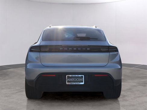 New 2025 Porsche Macan 4S Electric image 7