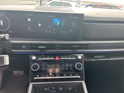 Used 2024 Hyundai Santa Fe Calligraphy image 18