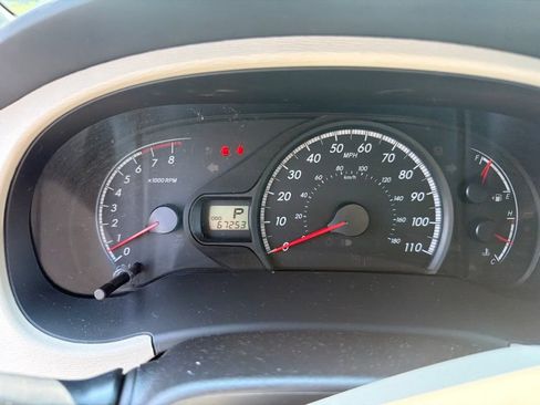 Used 2014 Toyota Sienna LE FWD image 11