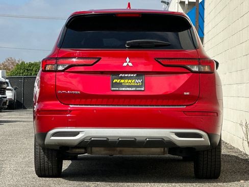 Used 2024 Mitsubishi Outlander SE FWD image 5