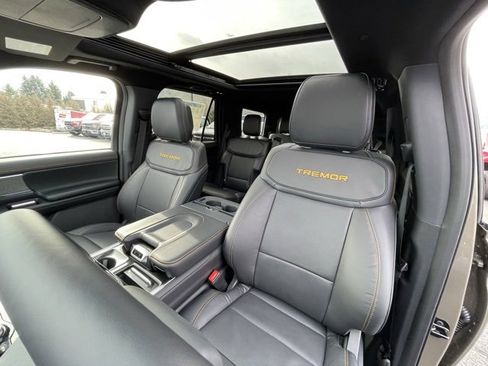 New 2026 Ford Expedition Tremor image 18