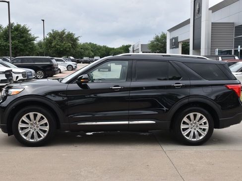 Certified 2024 Ford Explorer Limited w/ Limited Technology Package AWD/4WD image 12