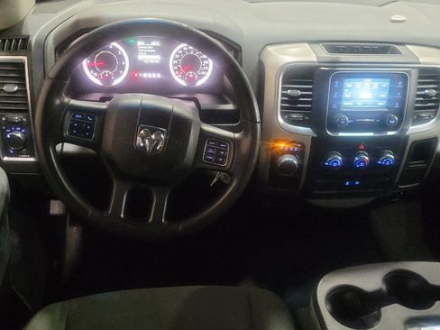 Used 2016 RAM 1500 Classic SLT image 22