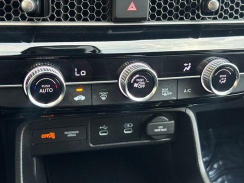 Used 2025 Honda Civic Sport image 19