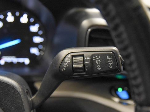 Used 2020 Ford Explorer XLT w/ Equipment Group 202A image 24