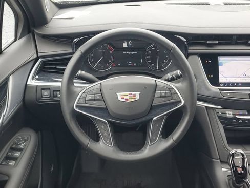 Used 2023 Cadillac XT5 Premium Luxury w/ LPO, Floor Liner Package AWD/4WD image 29
