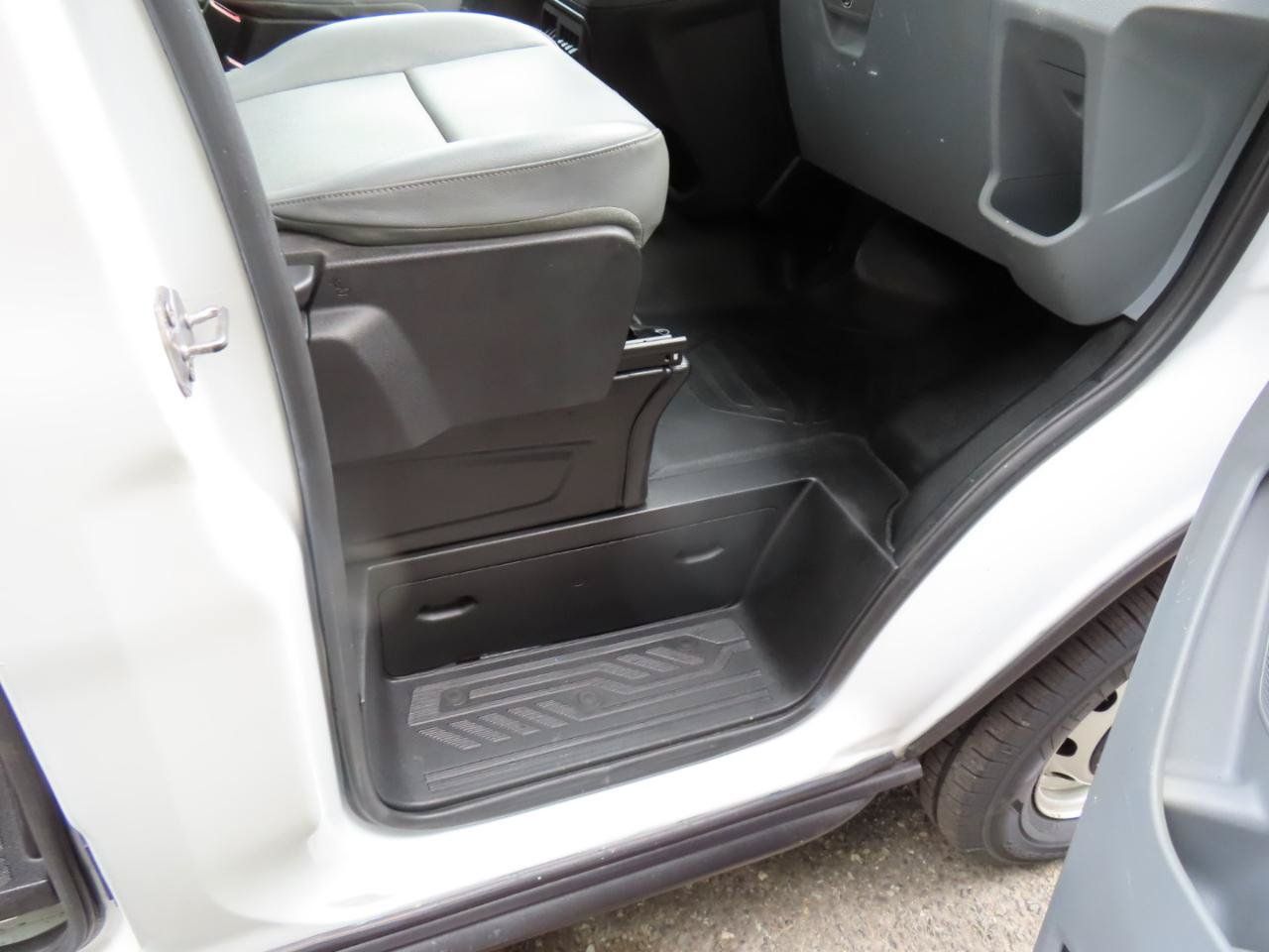 Used 2019 Ford Transit 250 148 Medium Roof RWD image 22