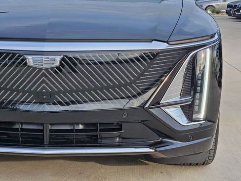 New 2026 Cadillac Lyriq Luxury image 6