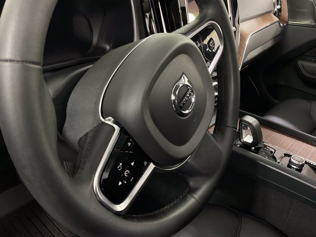 Used 2024 Volvo XC60 B5 Plus w/ Protection Package Premier AWD/4WD image 20