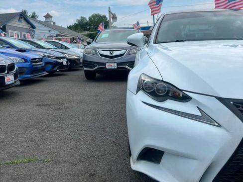 Used 2016 Lexus IS 300 AWD image 2